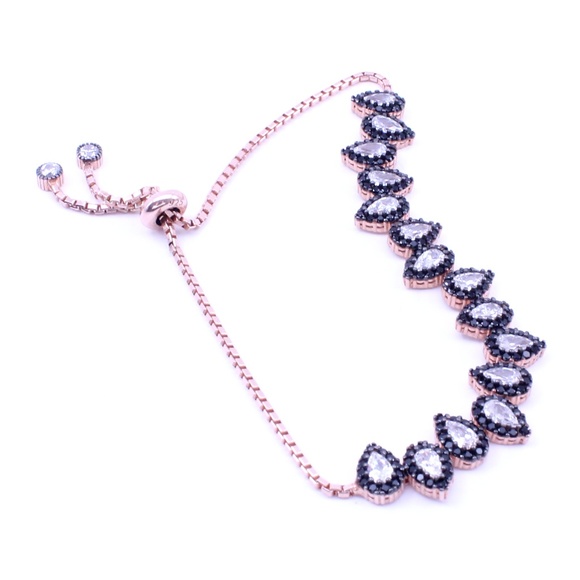 TENNIS BRACELET WITH AMAZING PEAR CUT CZ STONES - Picture 3 of 3